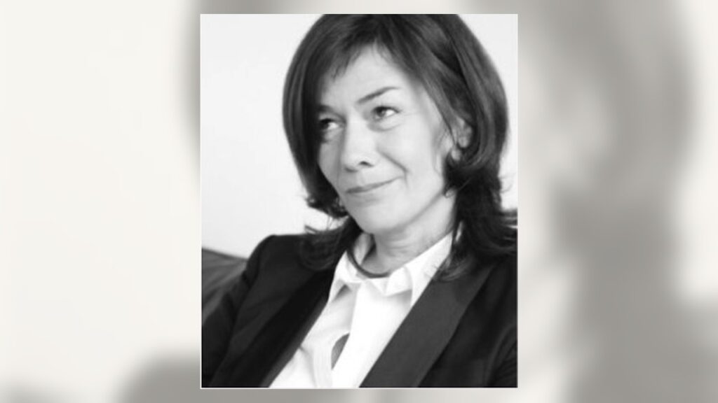 Portrait de Sandrine Destombes